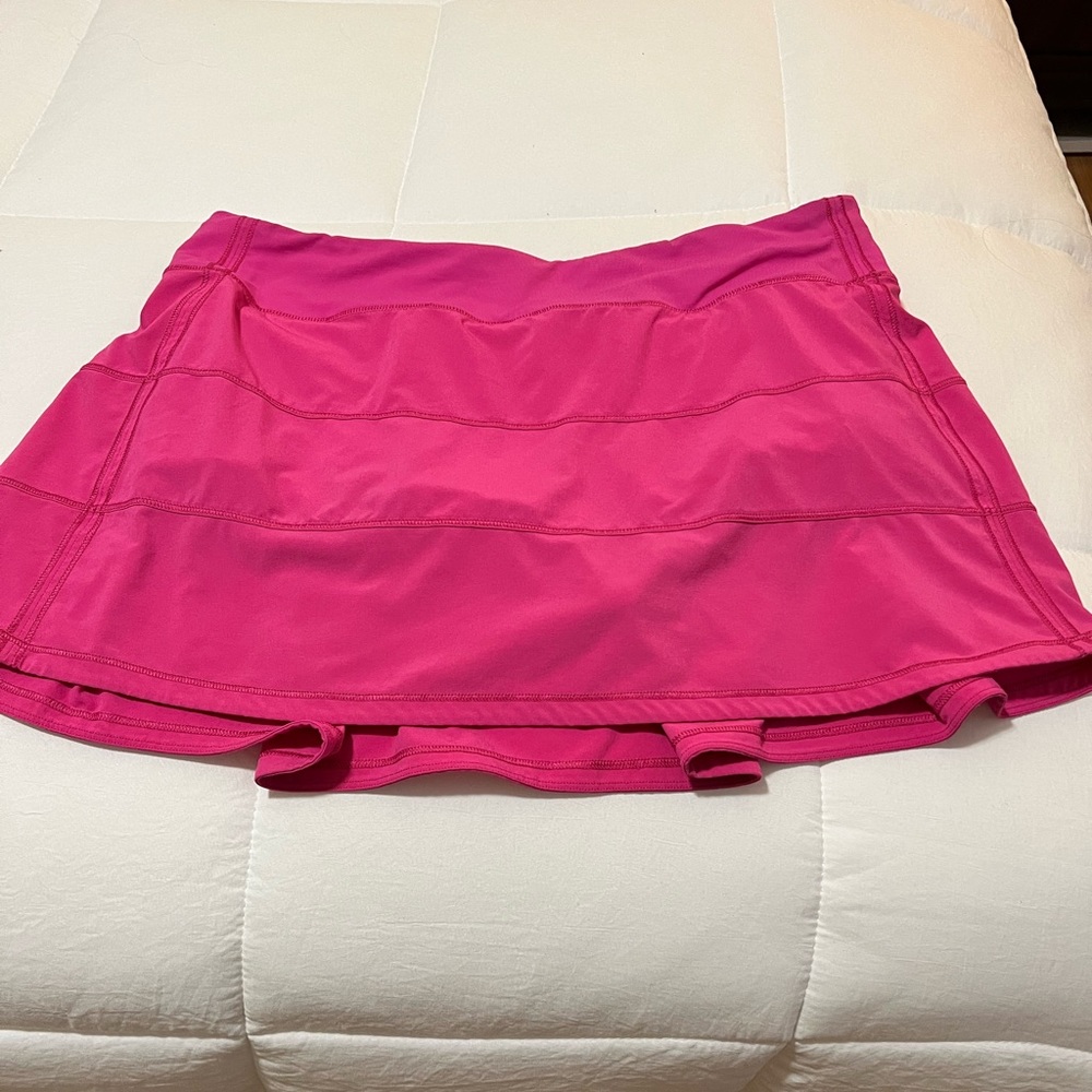 Lululemon size 10 long pace rival skirt- sonic pink